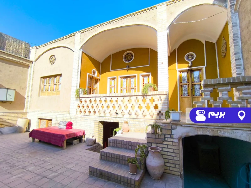 اقامتگاه بوم‌گردی ترنج (اتاق نارگل)