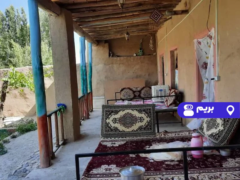 اقامتگاه بوم‌گردی انگوران (اتاق 24 متری)