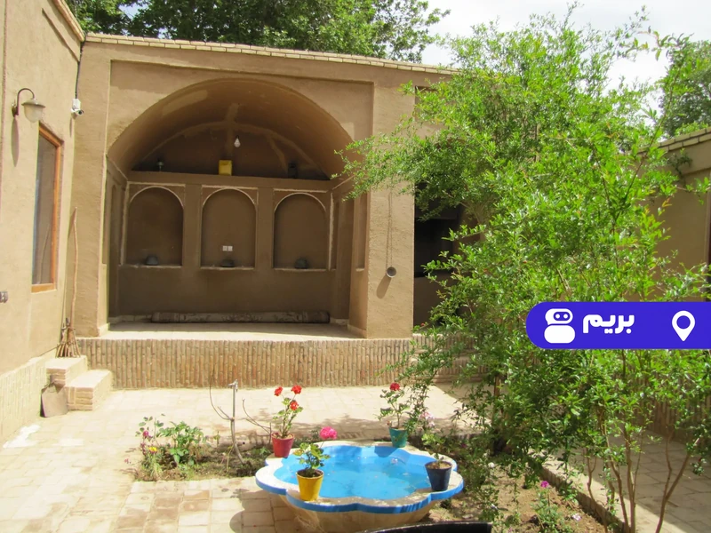 اقامتگاه بوم‌گردی مهریزان