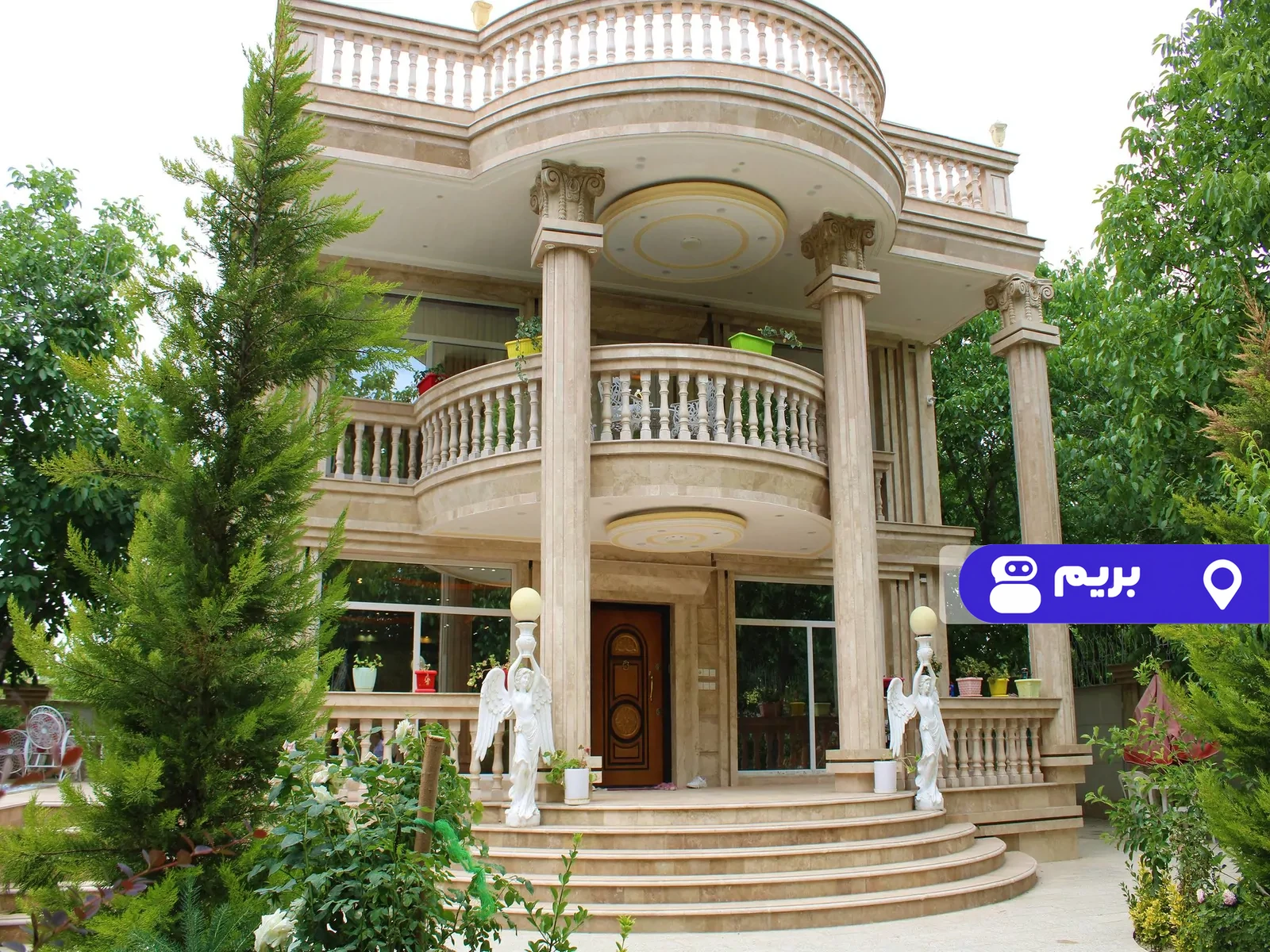 لوکس استخردار عمارت رومی در کردان