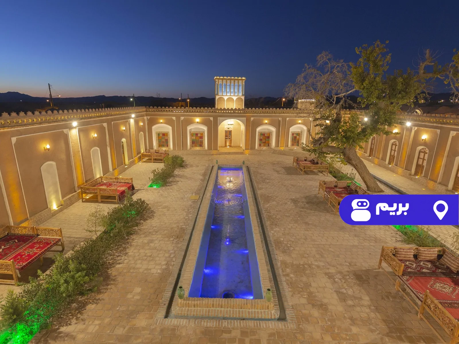 تاریخی سرای زنده دلان (شاعر) در فردوس