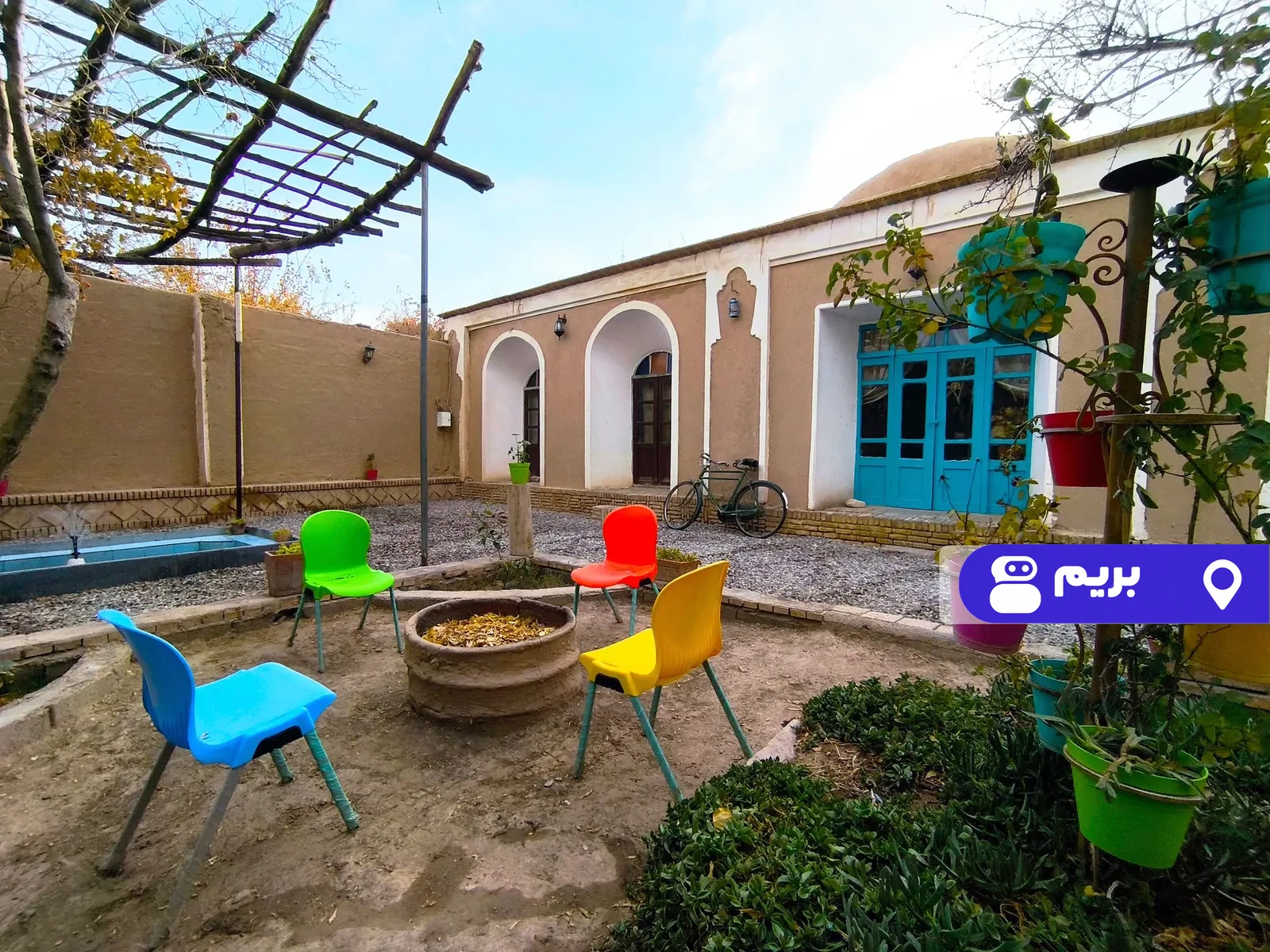 عمارت دلگشا (سنتی شاه نشین) در ماهان