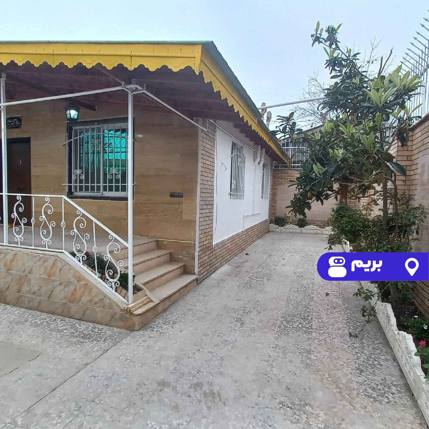 بوستان در زیبا کنار