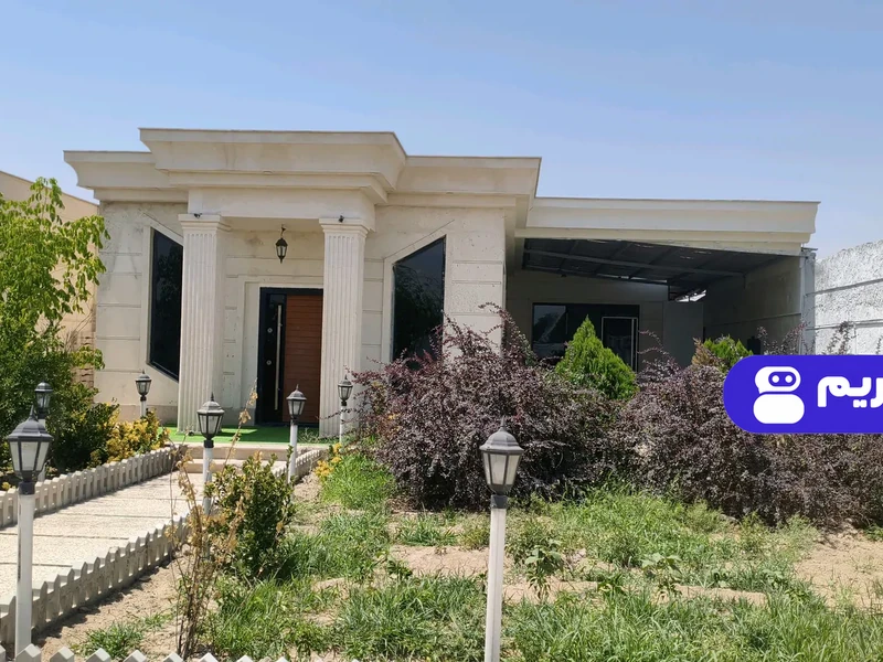 ویلا استخردار آبگرم با فوتبال دستی لیانا