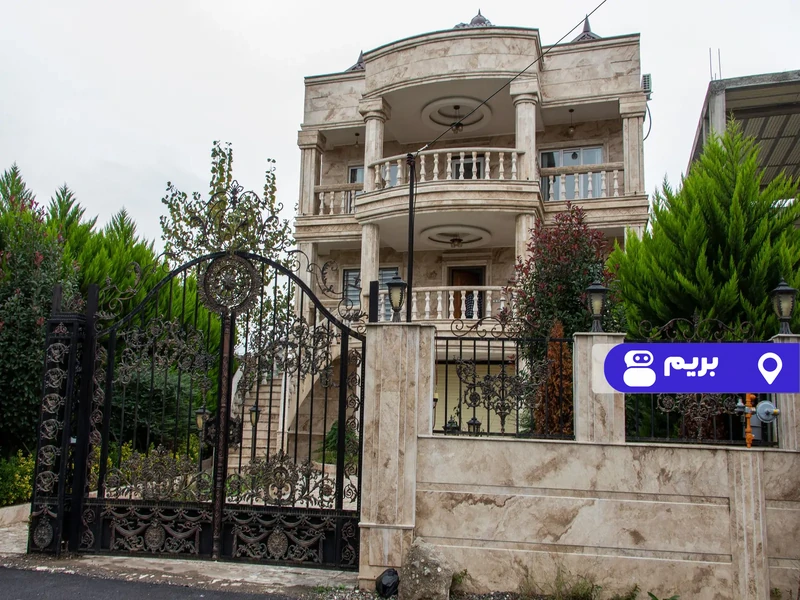 ویلا استخردار آبگرم بهزاد با میز بیلیارد و فوتبال دستی