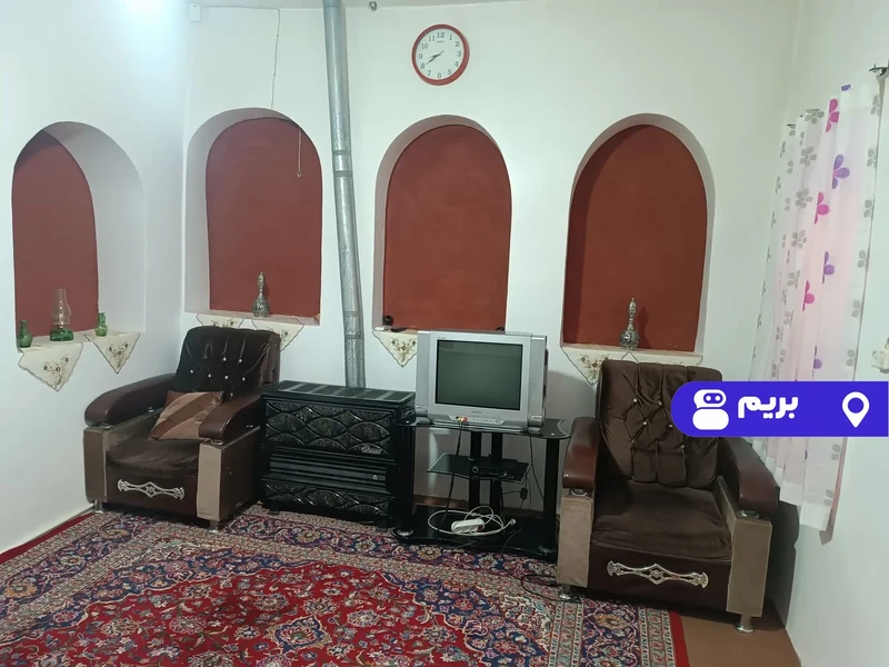 اقامتگاه بوم‌گردی دمواژه (واحد مس بابا 1)