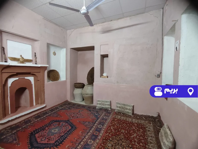 اقامتگاه بوم‌گردی اتاق (4) سایه نشین (سرای کربلایی فریدون)