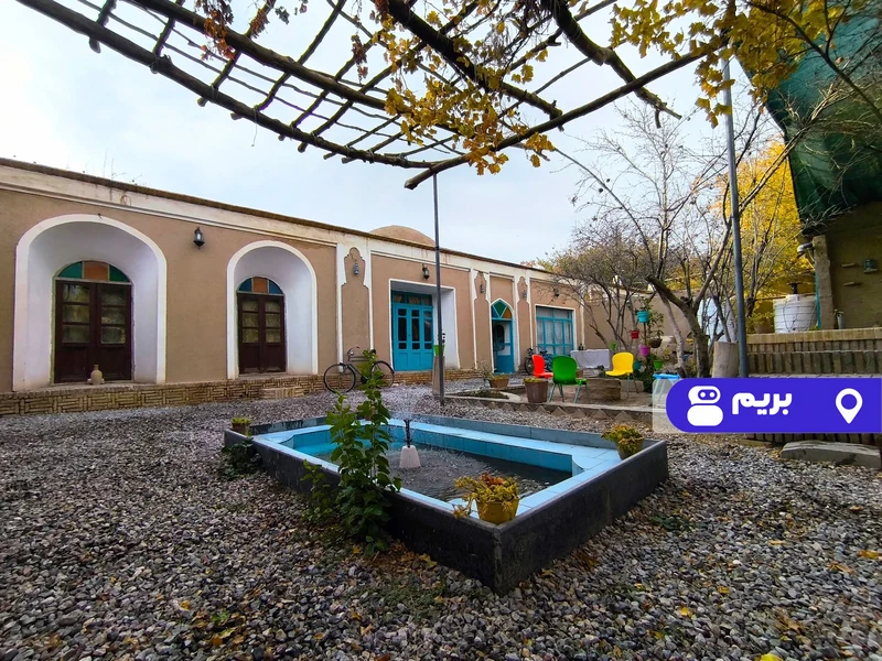 اقامتگاه بوم‌گردی عمارت دلگشا (سوییت خمره‌ای)