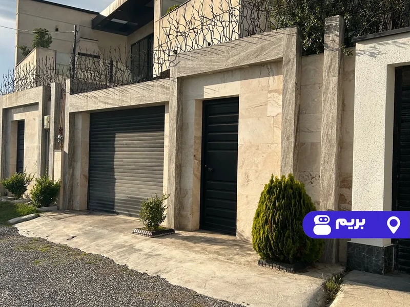 ویلا دوبلکس مازو (1) با فوتبال دستی