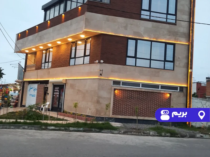 ویلا استخردار آبگرم قصر آبی با فوتبال دستی