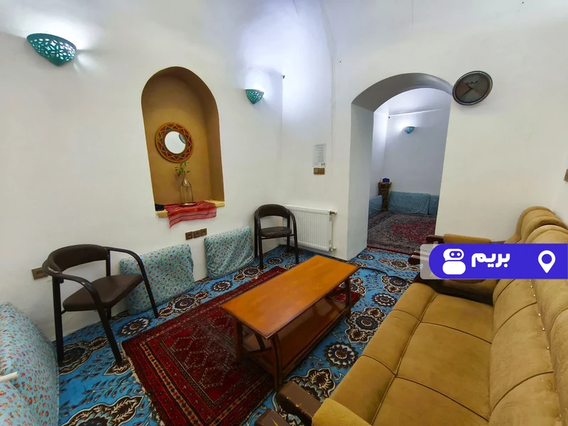 اقامتگاه بوم‌گردی عمارت هشت (اتاق کهن)