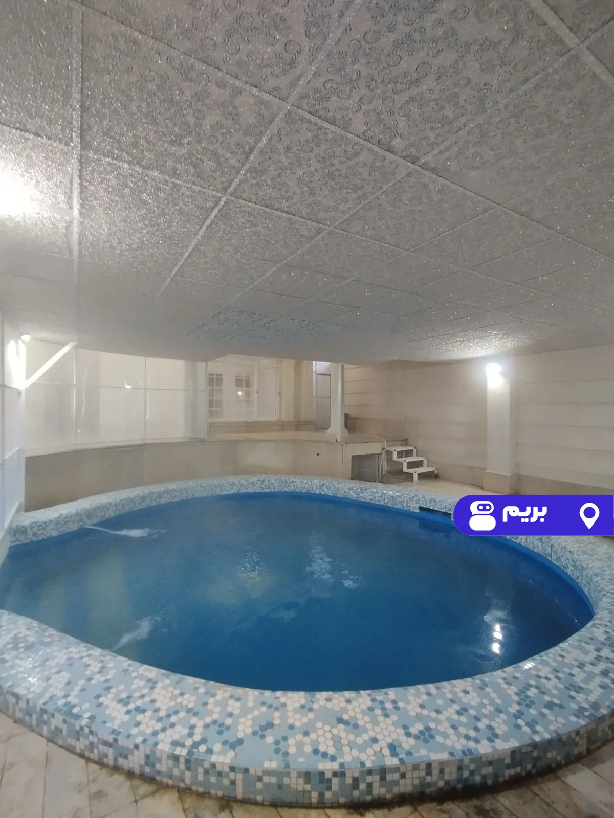 استخردار آبگرم سعید با جکوزی و فوتبال دستی در سهیلیه