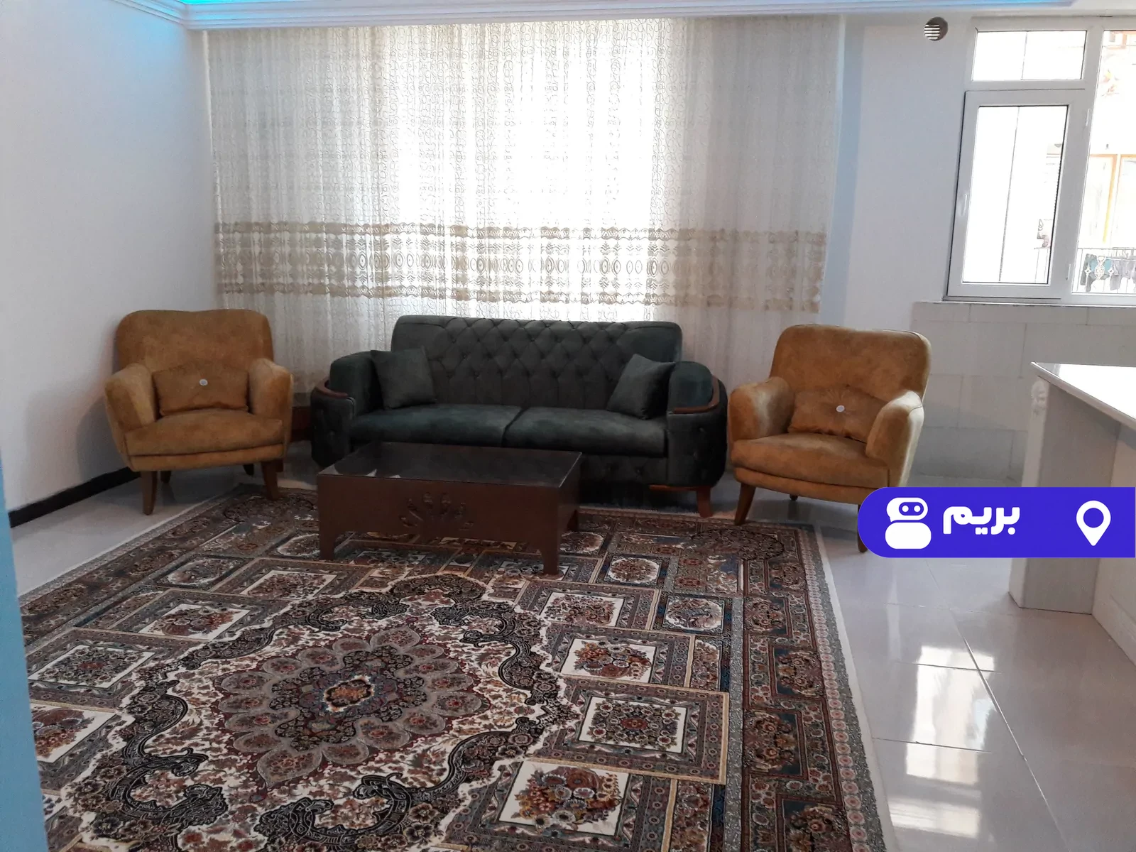 نیلوفرانه در تهران