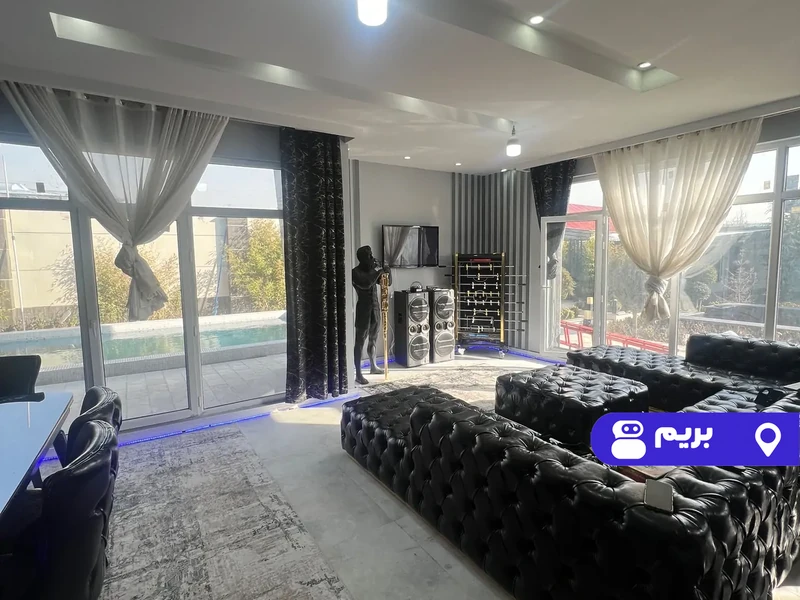ویلا استخردار آبگرم لاکچری (2) با فوتبالدستی