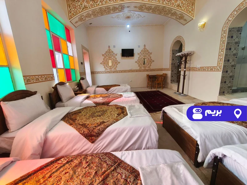 اقامتگاه بوم‌گردی ماهور (اتاق آیینه خانه) با صبحانه رایگان
