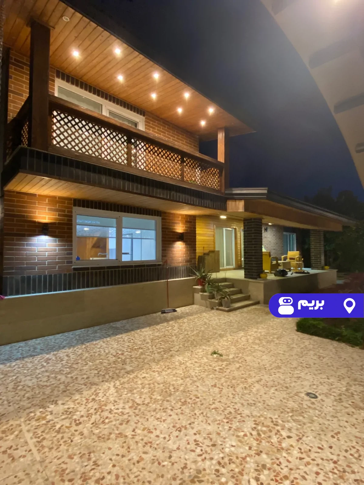 عمارت رویان گلها در رویان
