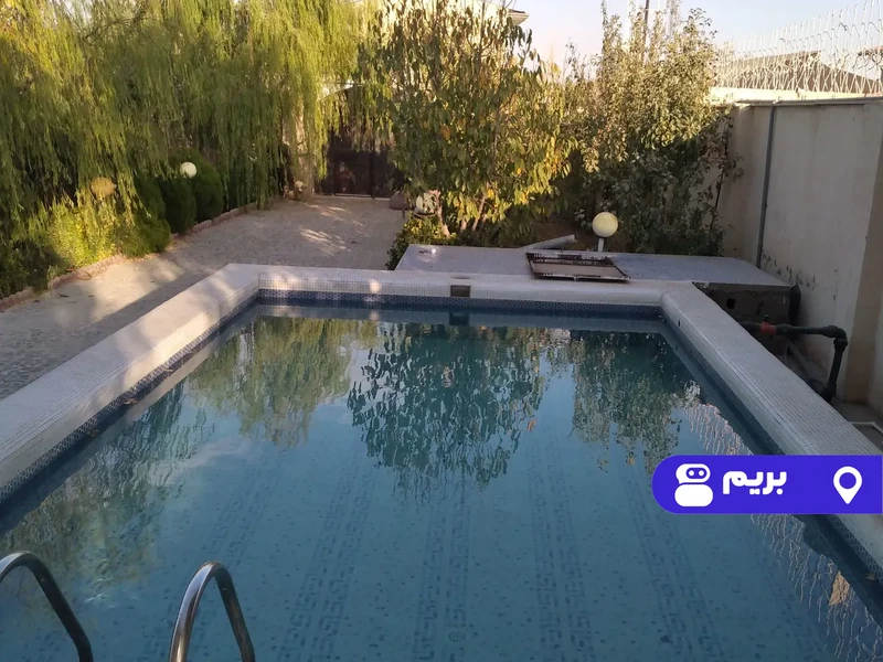 ویلا استخردار آبگرم الین با فوتبال دستی