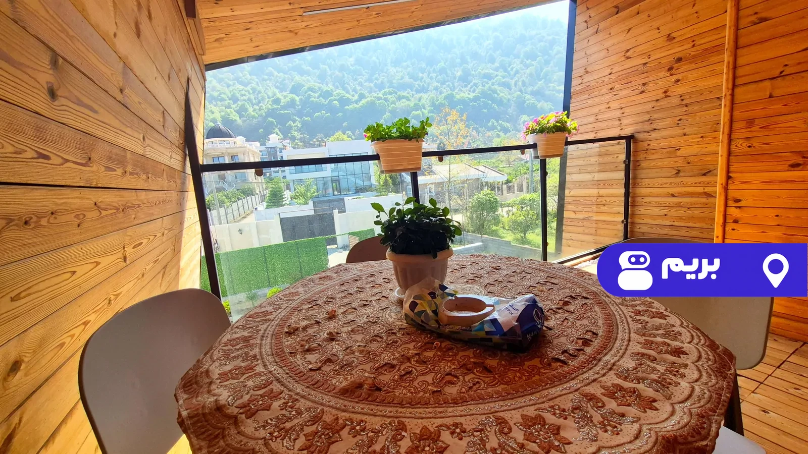 کلبه جنگلی نیک با جکوزی