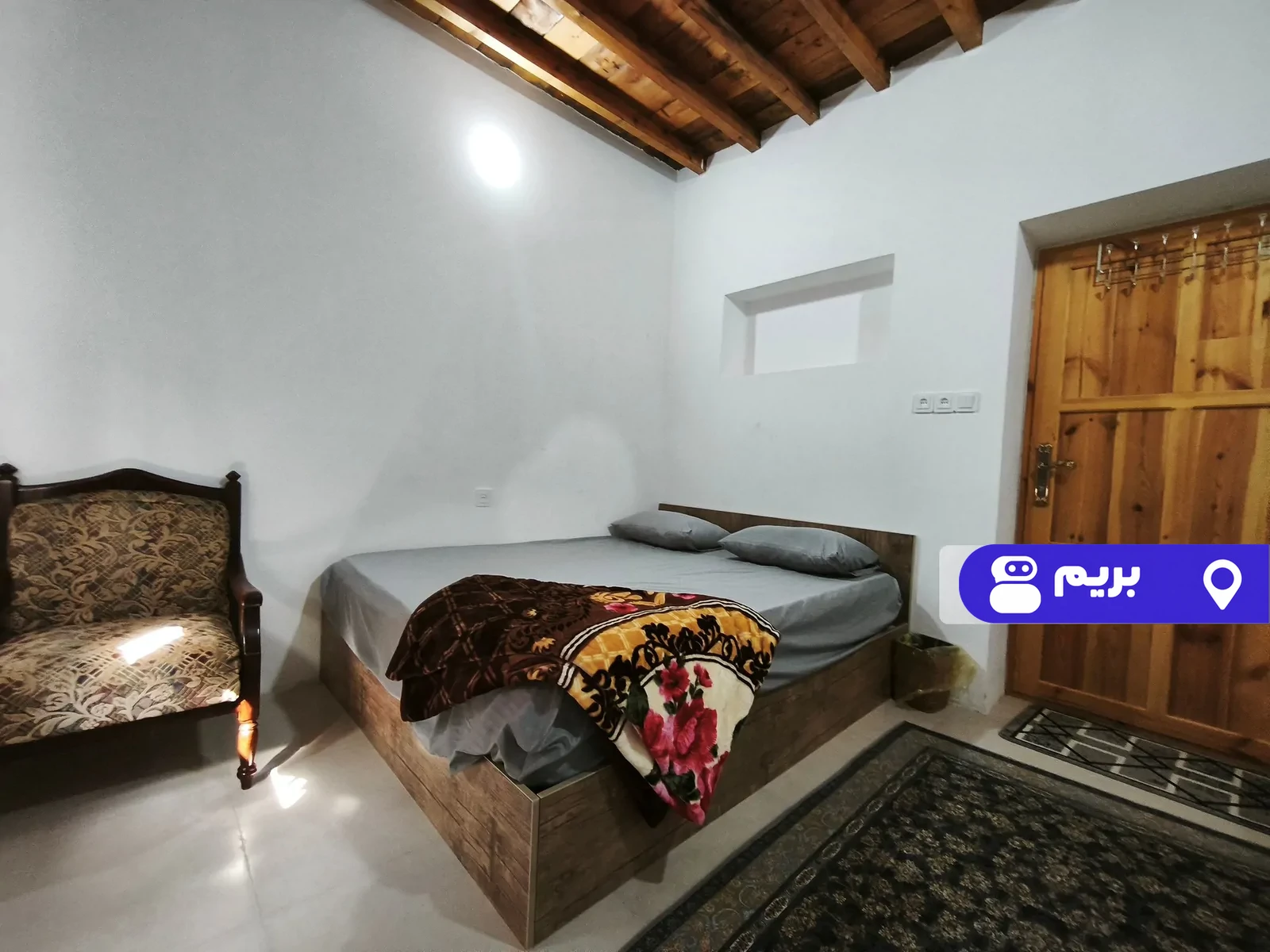 عمارت بادگیر (اتاق 9 مستردار) با صبحانه رایگان در قشم