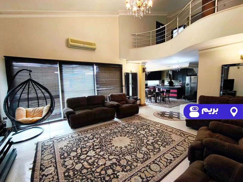 خانه الیس با فوتبالدستی