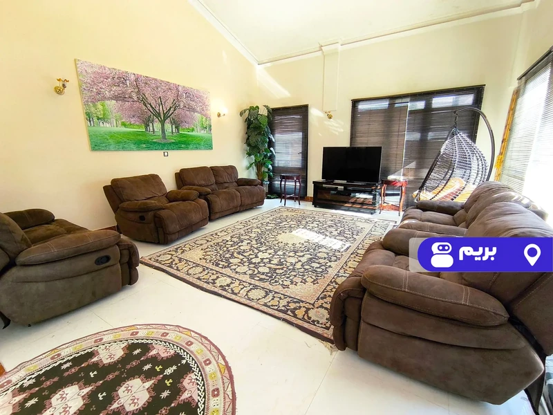 خانه الیس با فوتبالدستی