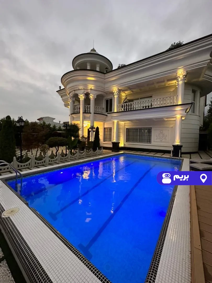 عمارت استخردار آبگرم کاخ سفید با فوتبالدستی و ایرهاکی در کتالم