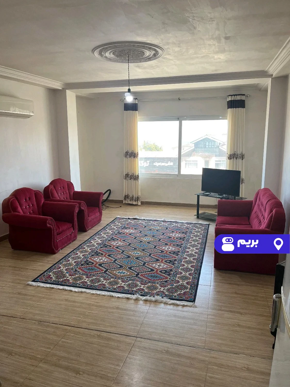 سجاد نزدیک به دریا در نشتارود