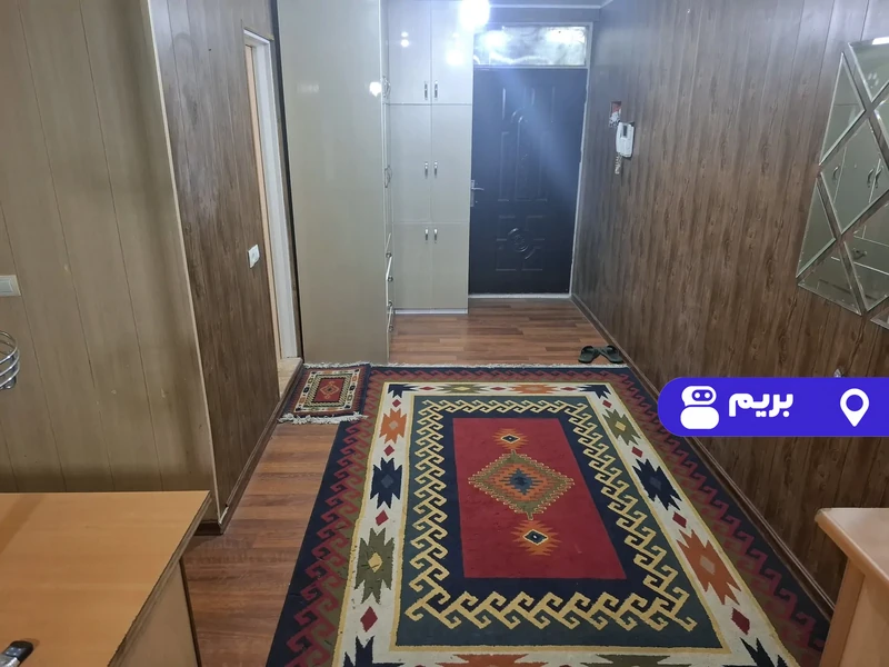 ویلا استخردار آبگرم آوینا با فوتبالدستی