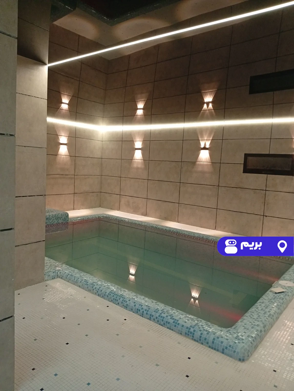 استخردار آبگرم چوچو در بومهن