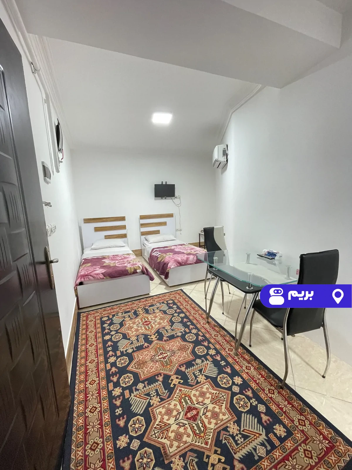 برجیس (توئین) در خان ببین در رامیان