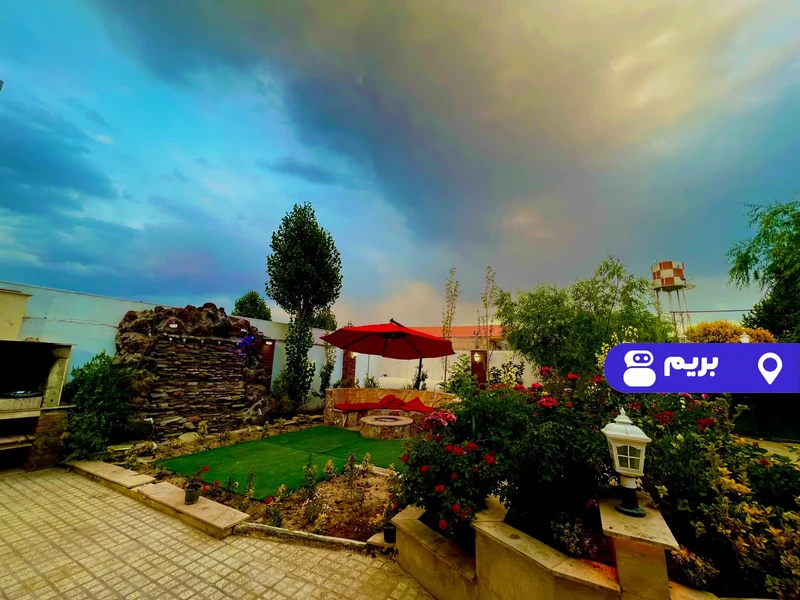 ویلا استخردار آبگرم گل گیسو با فوتبال دستی