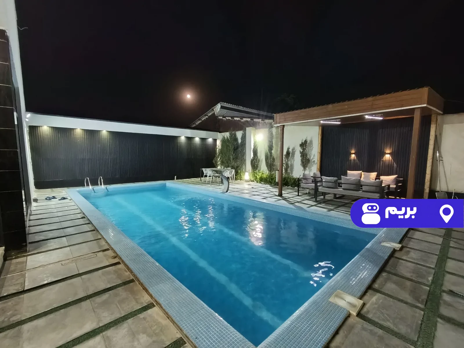 استخردار آبگرم لومانا با بیلیارد در چهارباغ