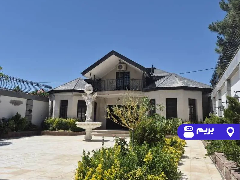 ویلا استخردار آبگرم آیلیش با فوتبالدستی